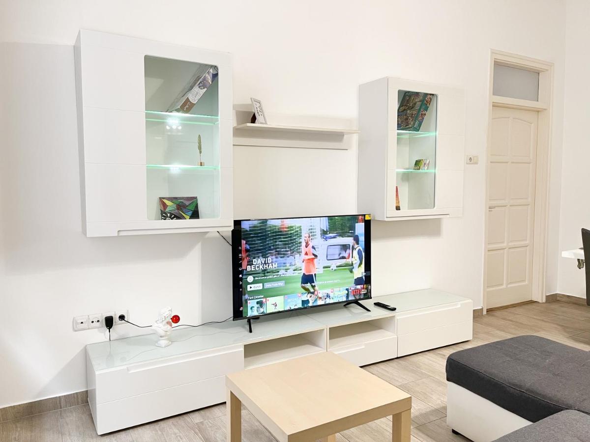 Majestic Residency - 3 Bedrooms Apartment Budapest Luaran gambar