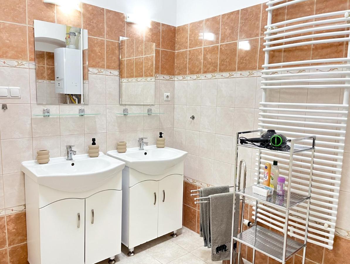 Majestic Residency - 3 Bedrooms Apartment Budapest Luaran gambar