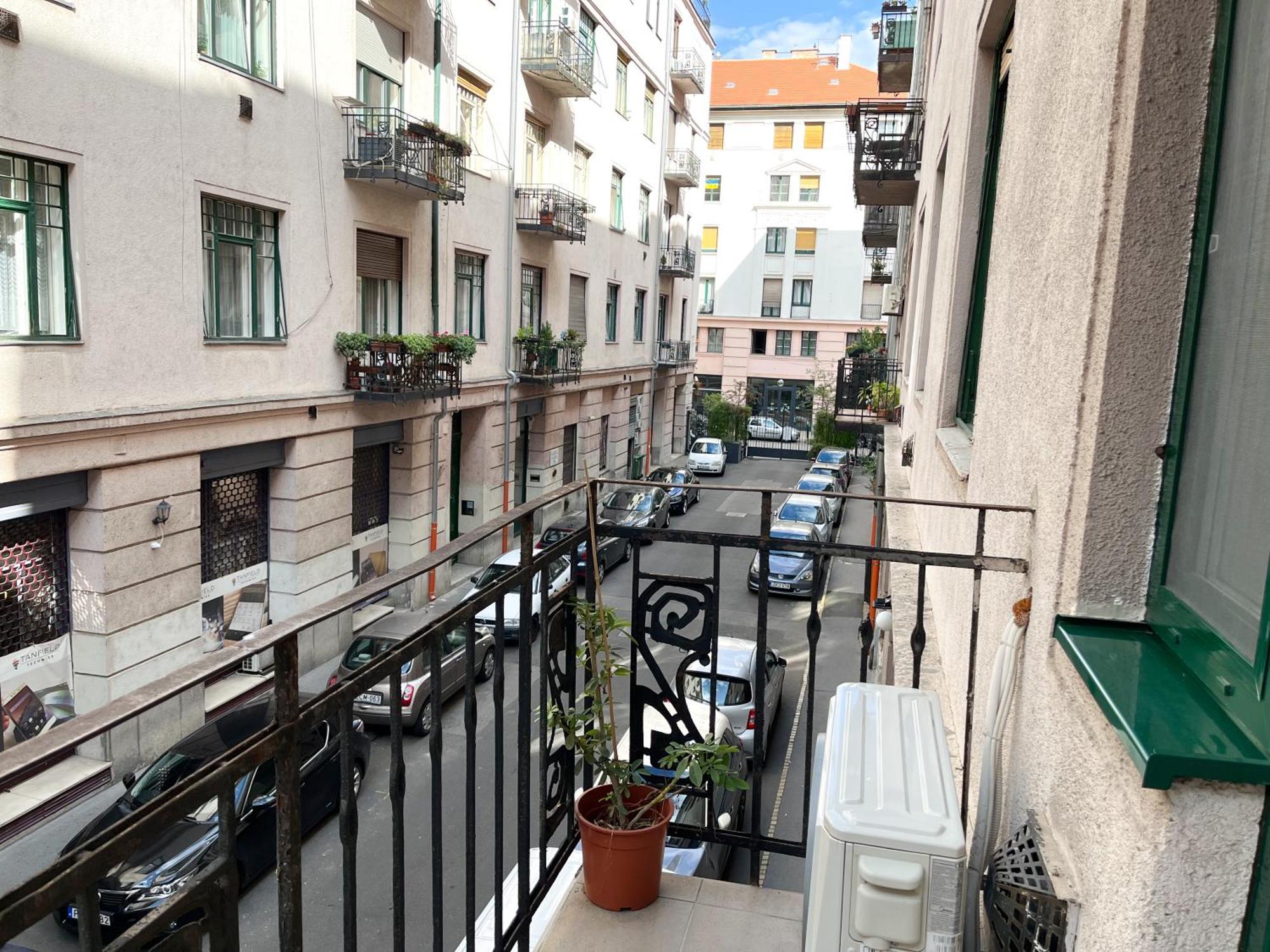 Majestic Residency - 3 Bedrooms Apartment Budapest Luaran gambar