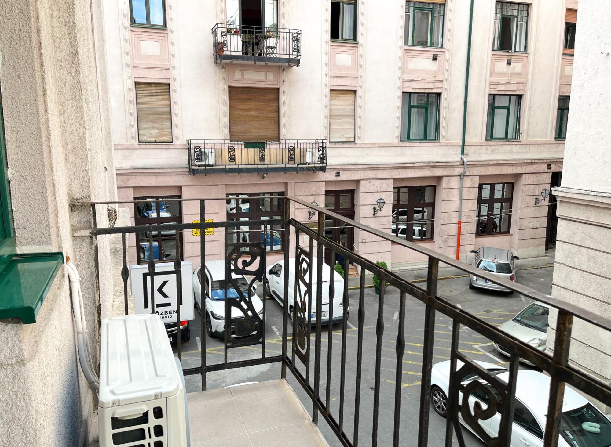 Majestic Residency - 3 Bedrooms Apartment Budapest Luaran gambar